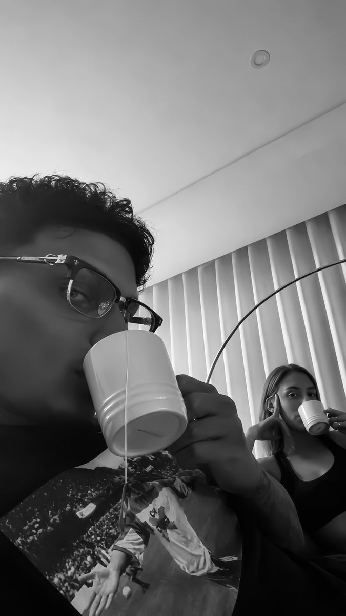 yipskold's tweet photo. En la compañía más perfecta, bebella! 🖤 https://t.co/S8DP1qmZvV