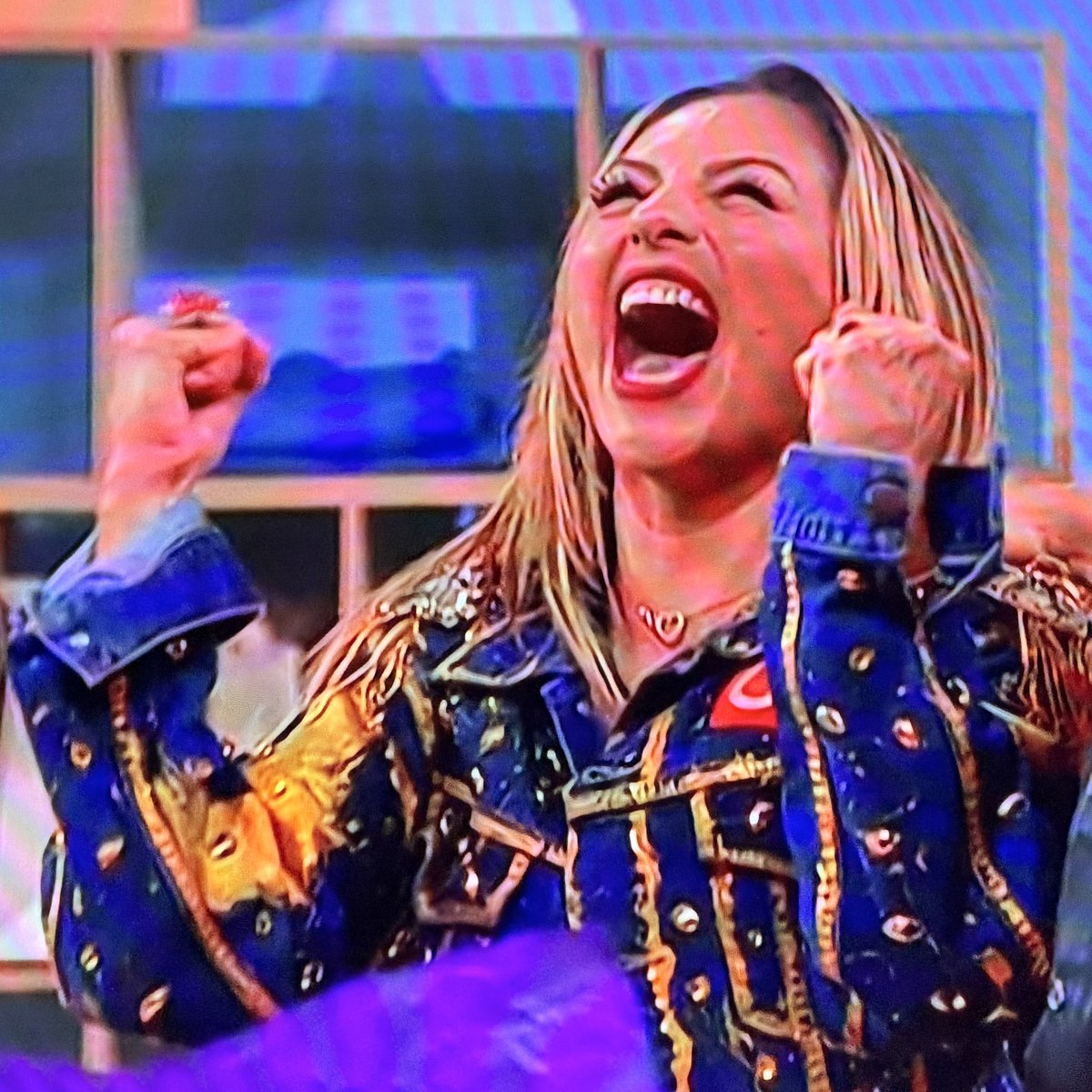 lcdlfPolls's tweet photo. 👑❤️MARIANA SE CONVIERTE EN LA PRIMERA FINALISTA👑❤️

Nadie en la casa quería que ganara pero la suerte y el público están con ella 👏🏻👏🏻👏🏻👏🏻👏🏻
#LaCasaDeLosFamososMéxico
#lacasadelosfamososmx #LCDLFMX https://t.co/A4P40CbKHo