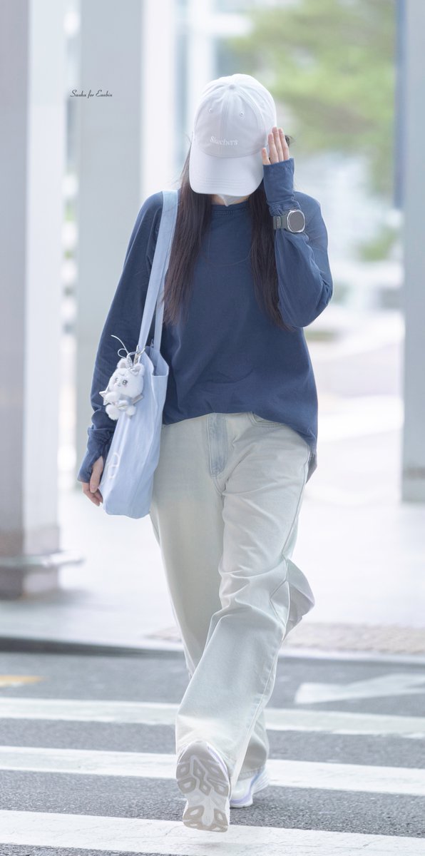 400vov004's tweet photo. 260912~4 대만 은니버스 인천공항 출입국   
👋👋👋

#박은빈 #ParkEunBin https://t.co/xwfgYY74KO