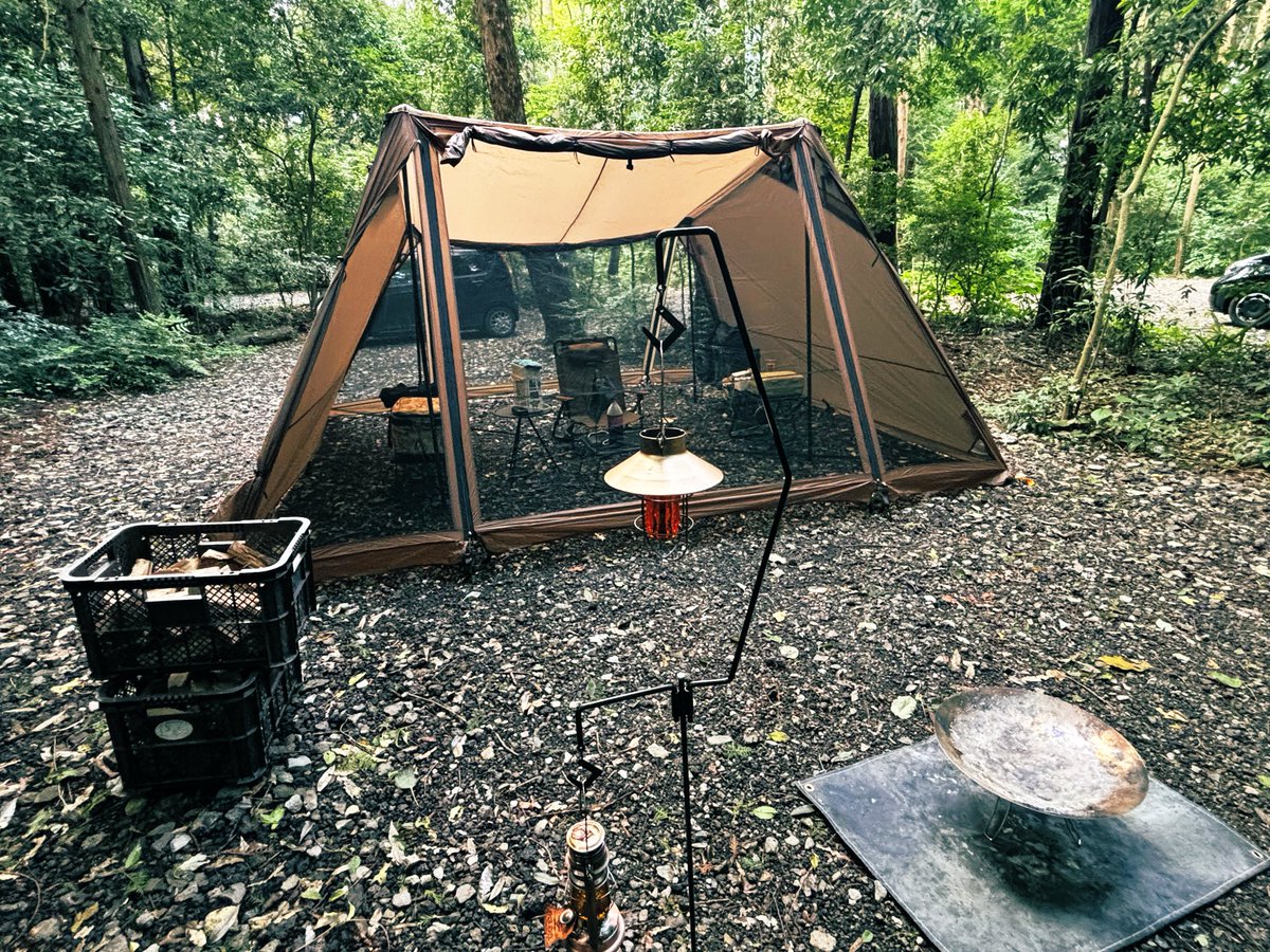 camp_dependence's tweet photo. ２ヶ月ぶりのおキャンプ🥺✨🔥
秋キャンプ開始かと思いきや30度越え…
普通に設営汗だくです🫠💦
#キャンプ女子 https://t.co/C6YmnEFheK