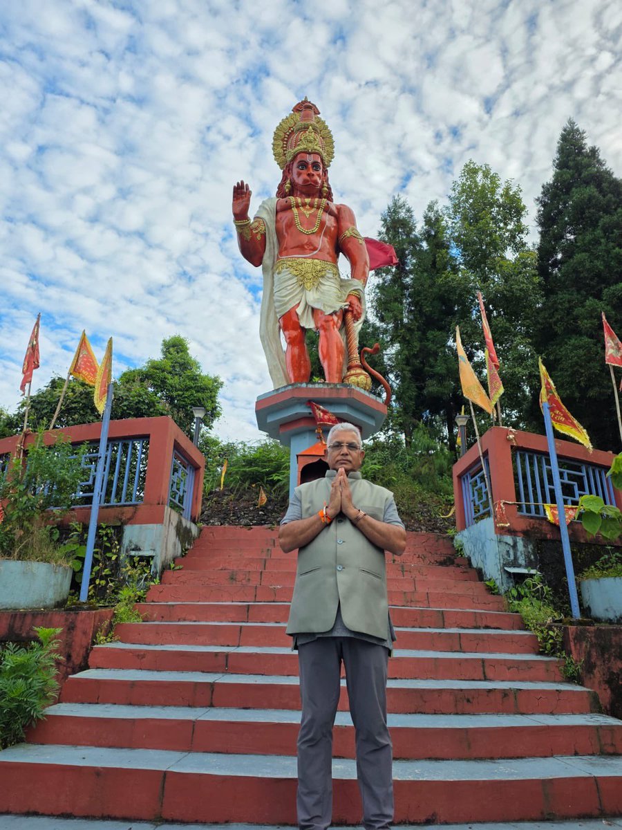 DilipGhoshBJP's tweet photo. 1.1 In the envelope of clouds, nestled in the lap of Kanchenjunga, lies Kalimpong’s Hanuman Top — one of the city’s major attractions and revered pilgrimage sites. It is believed that, on his way towards the Gandhamadan mountain to bring the Sanjeevani herb, https://t.co/DiAsIU7Tdb