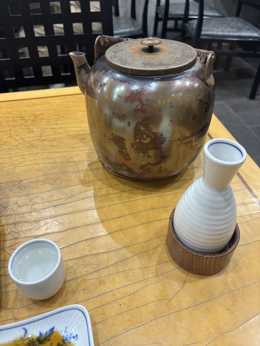 gm8canom's tweet photo. だけど私江戸っ子じゃないから蕎麦は噛み締めたい https://t.co/yxh0JoJ7pe