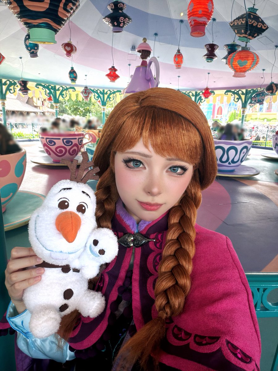 ella_c0ss's tweet photo. 私のDハロ始まりました！！
暑すぎてエルサになりたい💦❄️
#Dハロ仮装2026 https://t.co/PILYEBfgAX