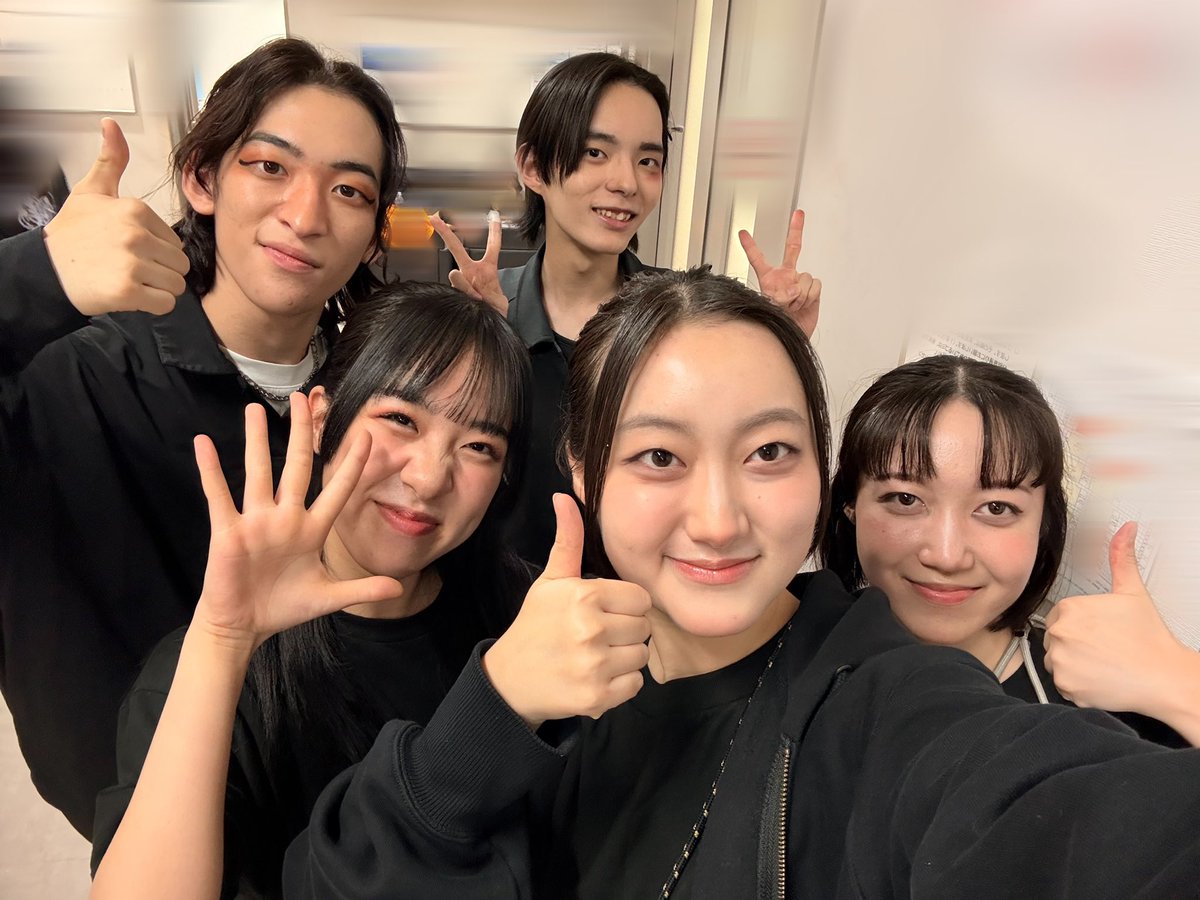 kanon_181216's tweet photo. #朧ミュ2026 10代組で📸
撮ろうって言ってたのにずっと忘れてました。
撮れてよかった！同年代の存在は大変心強かったです。
一緒にビッグになりましょう🤝🏻伸び代しかないね🙂‍↕️

#朧炎ノ刻 #ミュージカル信長 https://t.co/5sLi3uR3Ei