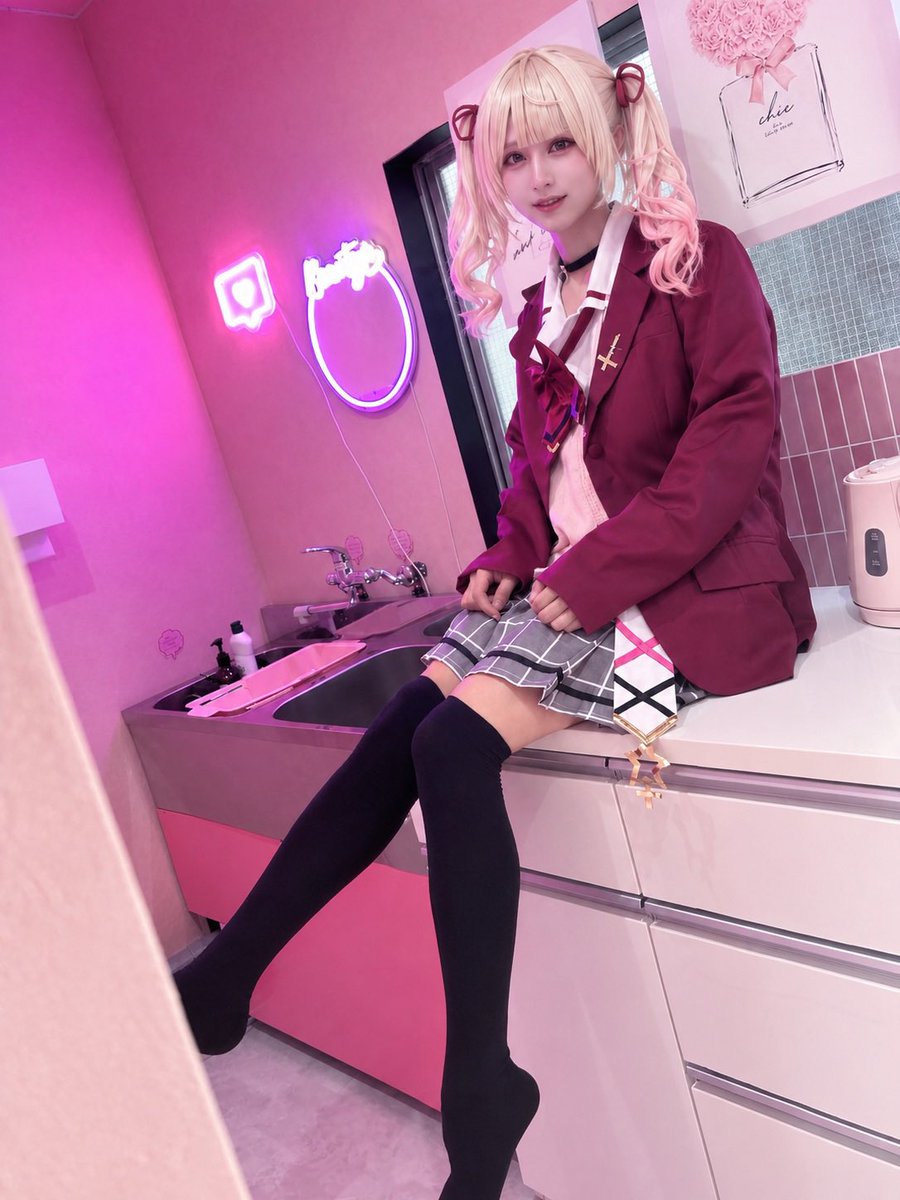 miryoukun's tweet photo. 雨で撮影予定全て流れているので
ごまかし https://t.co/zTWZF0sogk