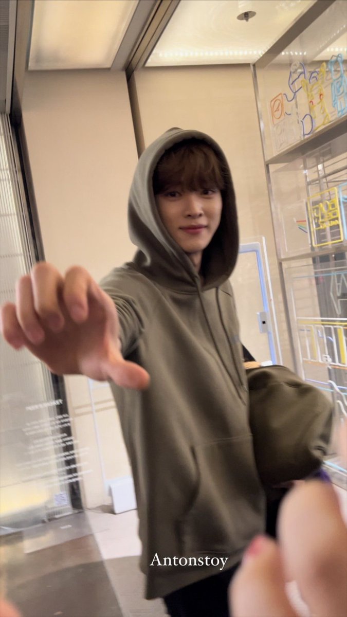 5daengii's tweet photo. 폰카가어쩜이래... https://t.co/lmtl2y9S1N