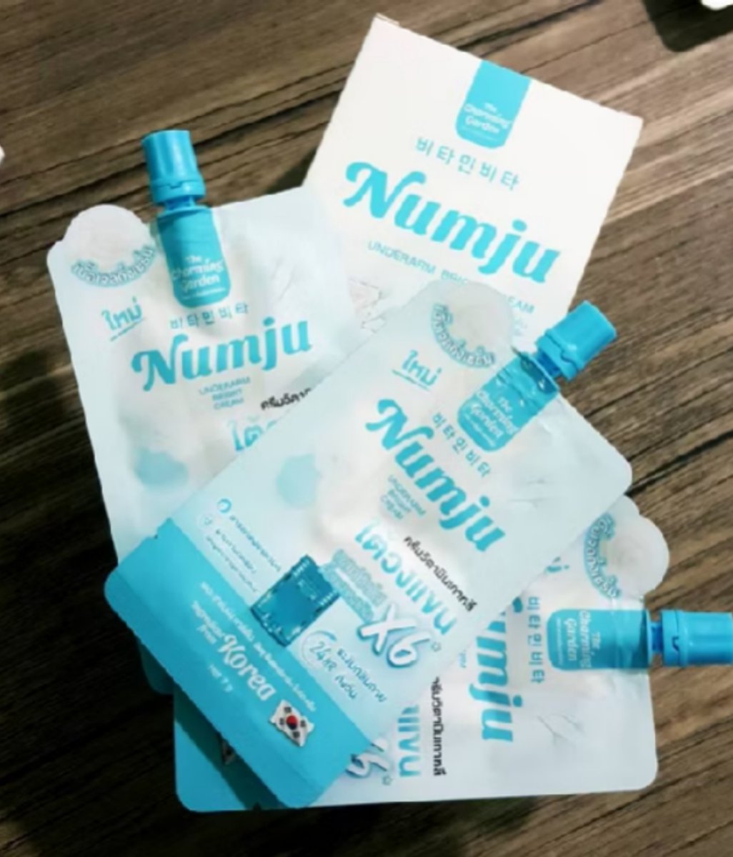 BOSSKRITSADA29's tweet photo. 🩵 รีวิว Numnju จากเกาหลี 🇰🇷
ไอเทมคนที่ชอบลองสกินแคร์หรือพกติดกระเป๋าเวลาเดินทาง
💙 จุดที่ชอบ
แพ็กเกจดูสะอาด น่าใช้
ขนาดกะทัดรัด พกง่าย
มีหลายชิ้น เหมาะสำหรับทดลอง
ดีไซน์เรียบ ๆ แต่สะดุดตา
เหมาะกับคนที่ชอบสกินแคร์สไตล์เกาหลี
https://t.co/2DZ31sCq50 https://t.co/odCiOfyTBB