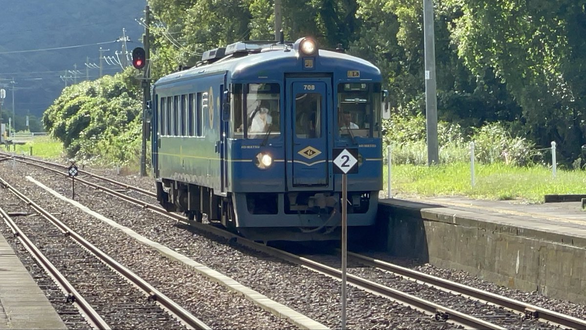 macendo's tweet photo. ６月の取材時、車の回���で乗れなかった丹鉄に、３カ月経ってようやく「乗り鉄」してきました。今では作れない、水面の数メートル上を走る由良川橋梁は、「撮り鉄」も「乗り鉄」も満足できる路線です。 https://t.co/zdF0nCsa6O