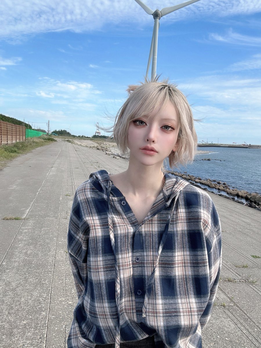 mo24yu's tweet photo. まぶし半目 https://t.co/H8ybgcCNrL