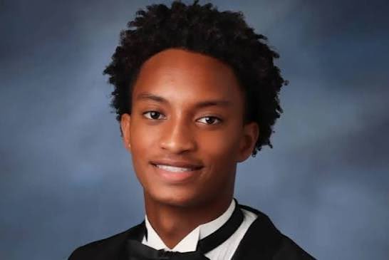 dijoni's tweet photo. It’s truly a tragic for Nolan Wells family. Why did the state of Mississippi kept the throat and that allow independent autopsy to determine how he died. And now the grand jury decided not to indict anyone in his murder.. this is Emmett Till all over 71 years later. https://t.co/tww1zeYBlG