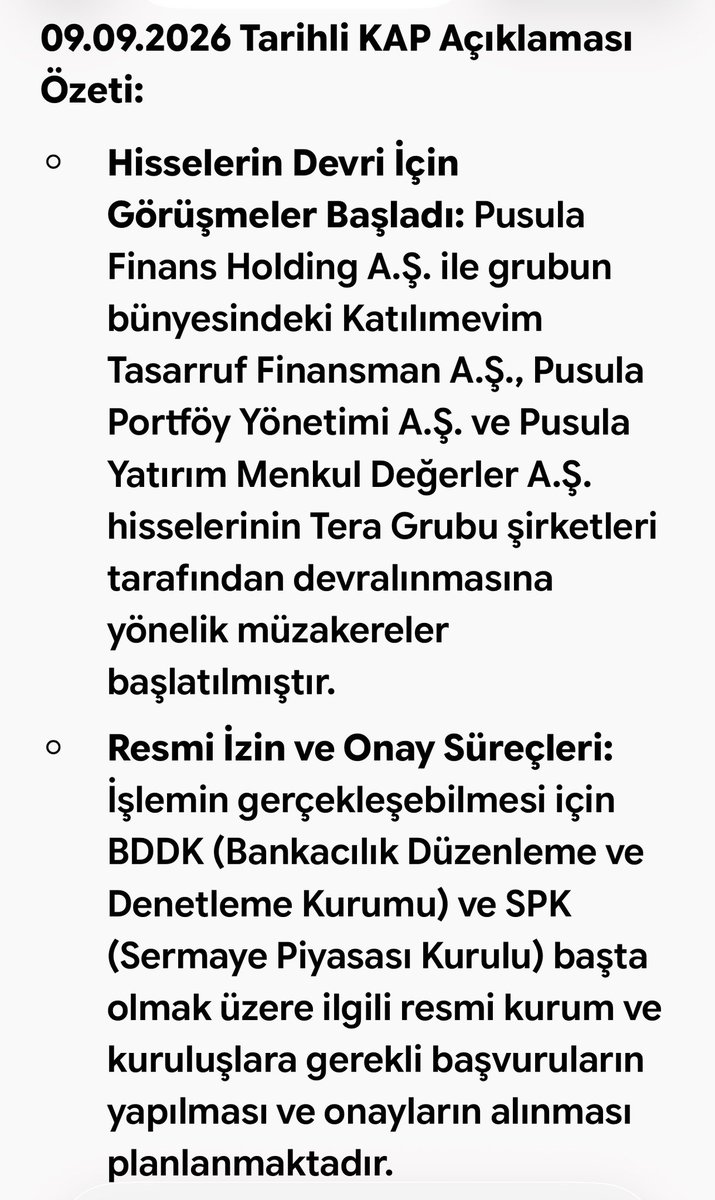 YKaraca1907's tweet photo. #KTLEV konusunda artık çok daha önemli bir soru sorulmalı:

📍 Süreç Nasıl İlerledi?
• 9 Eylül'de görüşmelerin başladığı bildirildi.
• 10 Eylül'de mutabakat sağlandığı duyuruldu.
• 11 Eylül'de hisse 45,10 TL seviyelerine yükseldi.
• Ardından soluksuz bir düşüşle 20 TL seviyelerine kadar geriledi.  

❓ Şimdi soruyoruz:
Bu süreçte sadece fonlar veya fon yatırımcıları mı mağdur oldu?

Hayır! En büyük mağduriyeti, kapalı kapılar ardında dönenlerden habersiz şekilde devletin resmi platformu olan KAP’taki açıklamalara ve haber akışına güvenerek hisse alan bireysel yatırımcı yaşadı.

Yatırımcı, KAP’ta yayımlanan resmi açıklamaları esas alarak pozisyon aldıysa ve sonrasında devasa bir zararla karşı karşıya kaldıysa; o açıklamanın arka planı, zamanlaması ve gerçeğe uygunluğu araştırılmayacak mı?

Nitekim SPK, #KTLEV işlemleri nedeniyle 38 kişi hakkında suç duyurusunda bulundu. O halde mesele yalnızca "kim hisse sattı?" ya da "hangi fon ne kadar kaybetti?" olmamalı.
9-10 Eylül’de sunulan bilgiler gerçekten eksiksiz, doğru ve zamanında mıydı?  

KAP yatırımcıyı aydınlatmak ve korumak içindir; mağduriyet üreten bir unsur haline gelemez. Şeffaflık varsa tüm sorular yanıtlanmalıdır! 

#Borsa #Hisse 
#KTLEV #BIST100