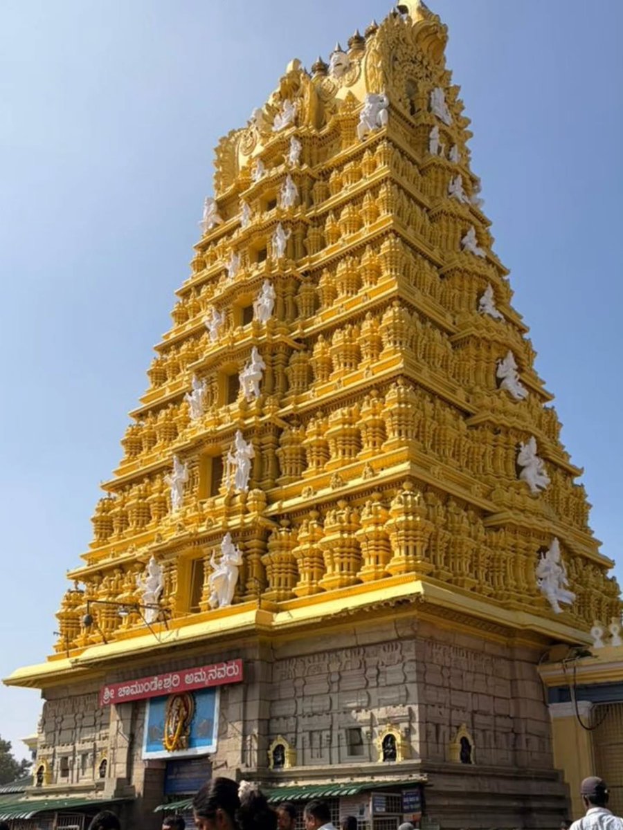 FredaStingef's tweet photo. Completing the grid with a random photo dump from the Mysore leg of our honeymoon. https://t.co/TMhRNXvGXG