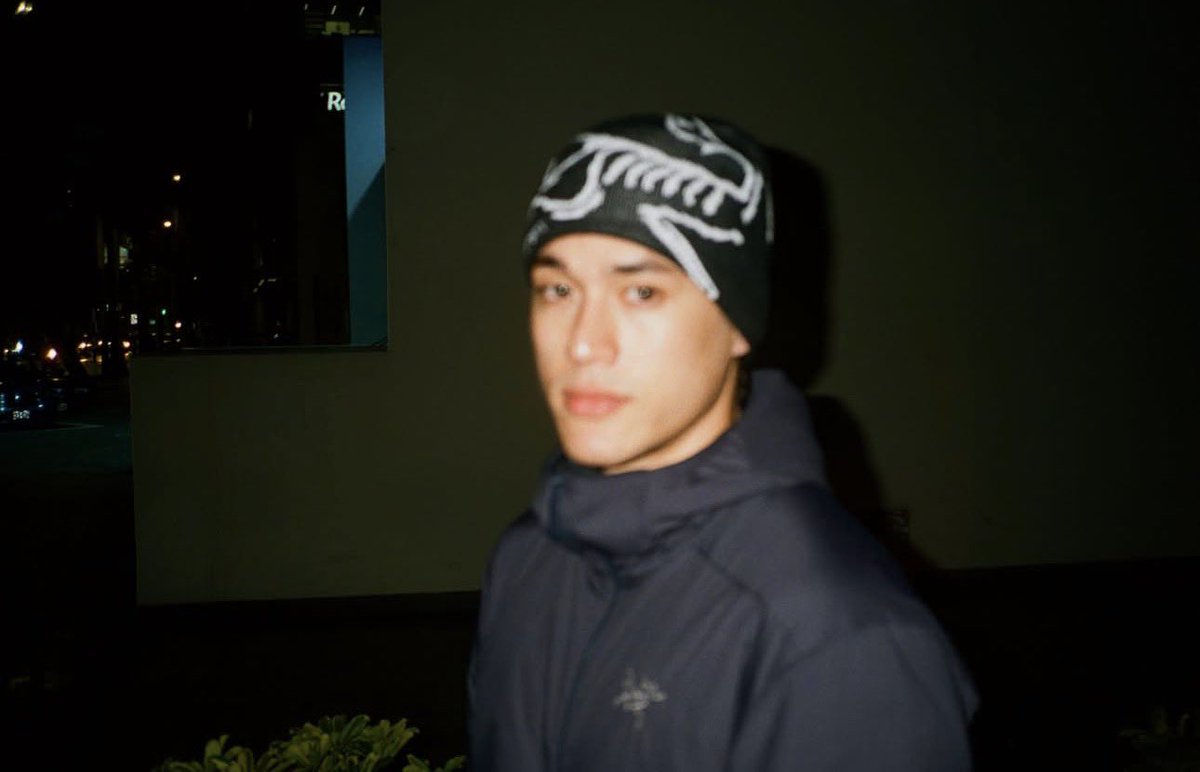 bincovers's tweet photo. Seeing Gawin in a beanie changed the trajectory of my life 

#GawinCaskey https://t.co/kVrEurYzSj