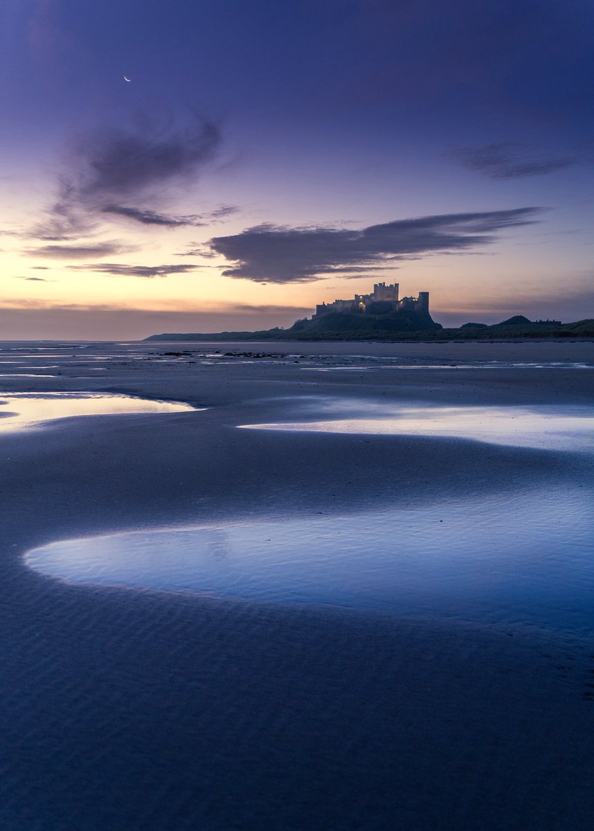 jimscottphoto's tweet photo. Bamburgh Blues. https://t.co/lCBW7tCpUW