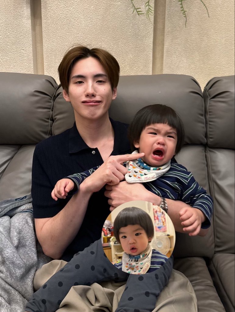 decem2er's tweet photo. ตอนเป็นไข้หวัดใหญ่ยังไม่ดูทุกข์ใจเท่านี้เลย555555555 https://t.co/juyEDWoDoH