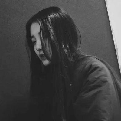 ChinLeveque's tweet photo. 🪐 🎈 🌈 🪐 I d rather be invisible and wealthy than famous and broke. https://t.co/xMjPKUG2Lu