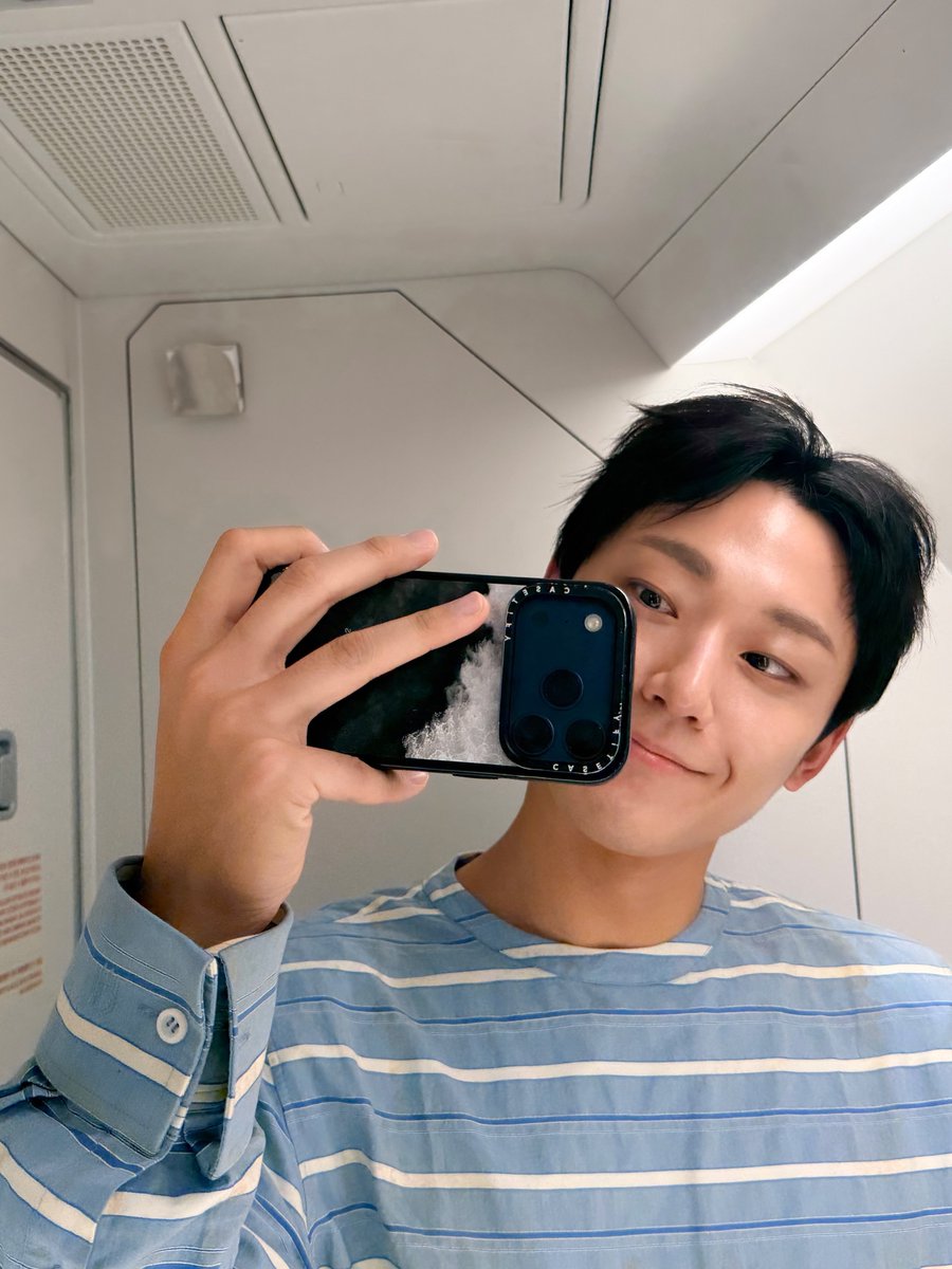 dohyunloops's tweet photo. [260922] ldh_sky instagram update

" 🛫 #prada #prada27 @prada "

🔗 https://t.co/4vgzvvjfoc
#이도현 #LEEDOHYUN https://t.co/tBapRdt4e9