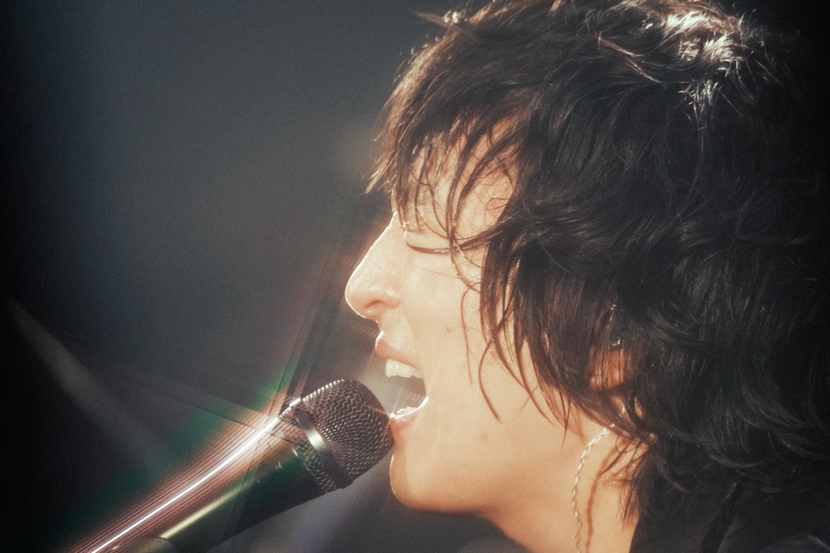 yutarofurutachi's tweet photo. 2年半ぶりにバンドセットでライブハウスに戻ってきた日のカケラたち。

2026.9.20 
古舘佑太郎主催 アルバムリリース記念 ツーマンコンサート
「-命題-」
GUEST：崎山蒼志
SHIBUYA CLUB QUATTRO

photo by @hayatowatanbe https://t.co/PNuWF4CHcV