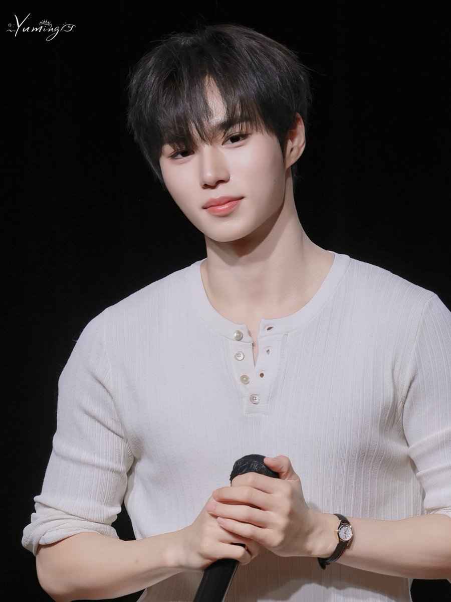 yuminglu18's tweet photo. 20260921 签售
😘😘
#김준서 #KIMJUNSEO #JUNSEO #준서
#ALPHADRIVEONE                #ALD1 https://t.co/TGIIzmFSYP