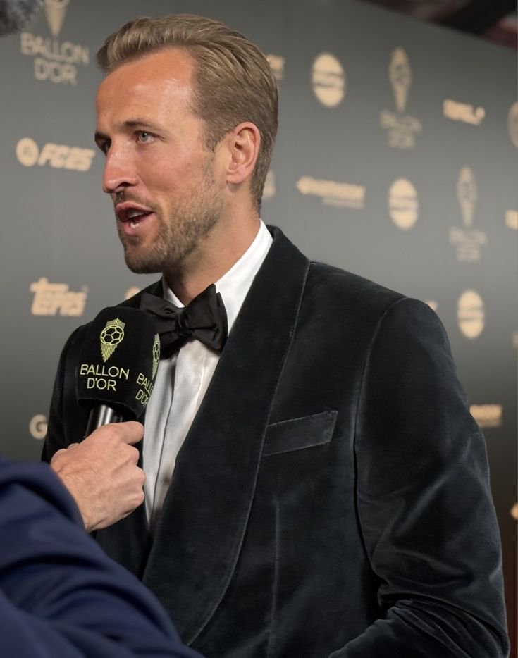 afc_lennon's tweet photo. 🚨NEW✅ : SIR HARRY EDWARD KANE🏴󠁧󠁢󠁥󠁮󠁧󠁿 ON BALLON DOR 2026

   🗣️Worked hard alongside the lads atleast to push for every trophy we faced last season though I was unlucky about UCL and WC but I tried my best. Focus was always on the team first, but it's an incredible feeling to be mentioned in the Ballon d'Or conversation again.
Truly humbled by the support!, I Play, you judge  🙌🏆 #MiaSanMia #BallondOr