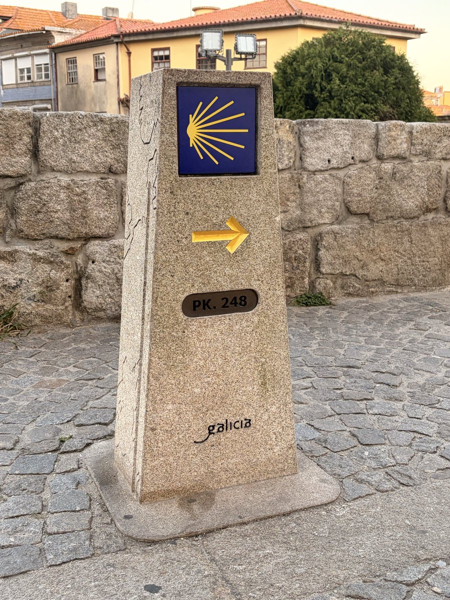 coderustle's tweet photo. Day three of my Camino to Santiago de Compostela. With all this AI hype and everything that's happening in software engineering, a walk alone with your thoughts, disconnected from work and everyday life, is a blessing. I feel grateful and optimistic. 

#SoftwareEngineering #CaminoDeSantiago