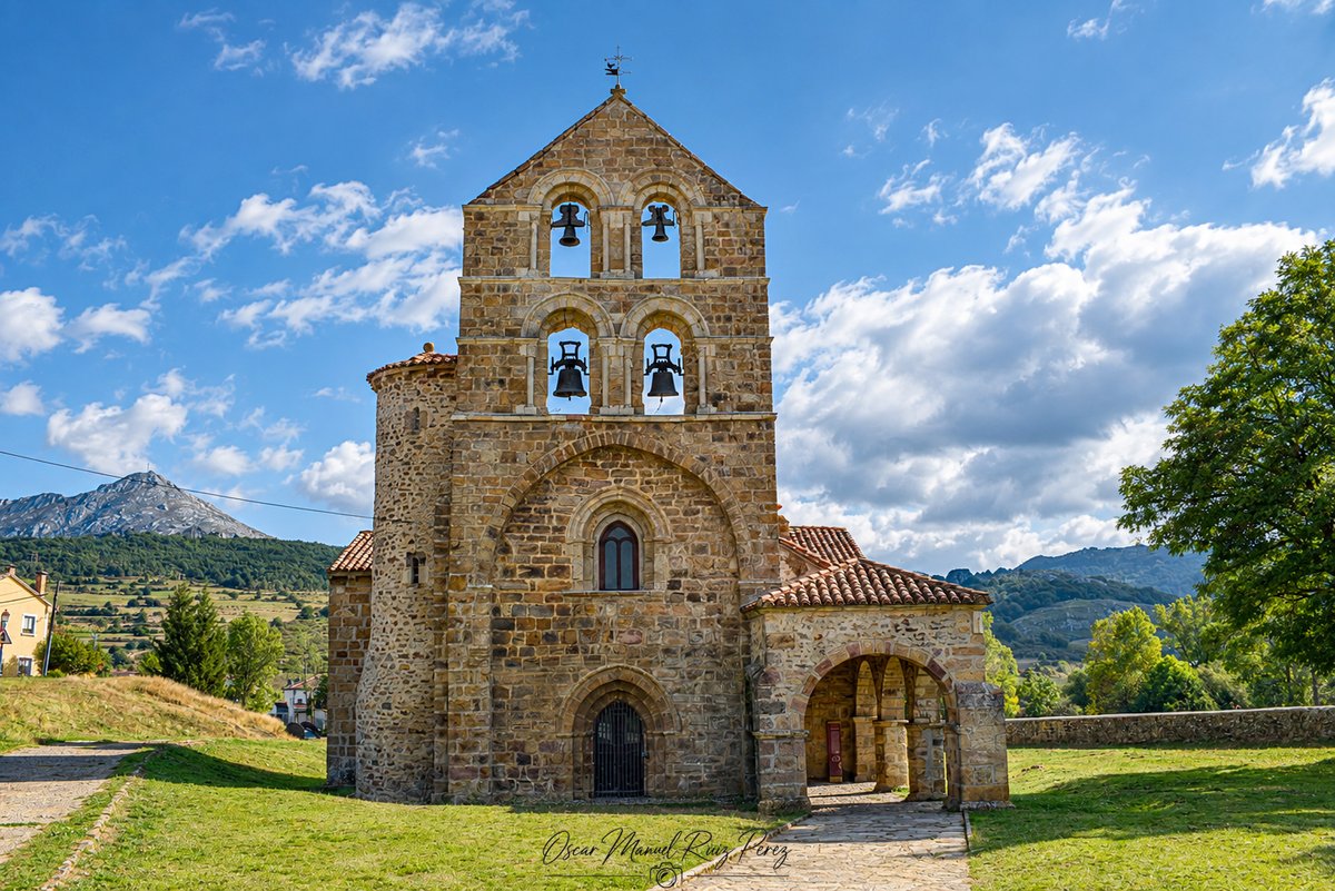 _oscarmruiz_'s tweet photo. San Salvador de Cantamuda, S.XII; sin duda una de las joyas del increíble #romanico de #Palencia.

#arte #historia #medieval https://t.co/REcd1kHHwc