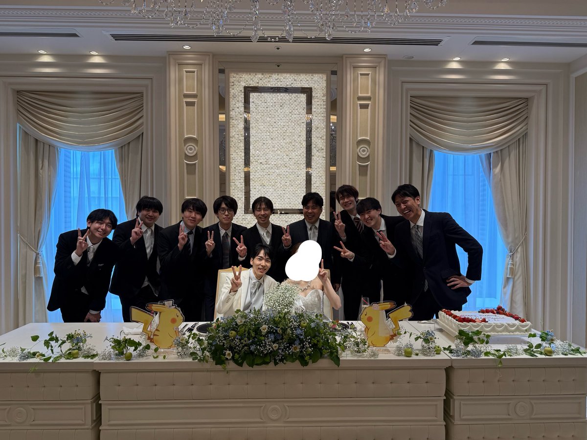 Ueji1123's tweet photo. ひだドラの結婚式来ました。
おめでとう！ https://t.co/lKY3rhigSY