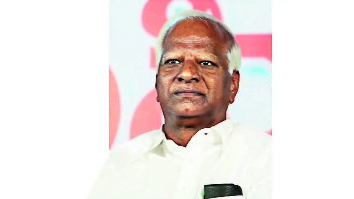 ResearchScholor's tweet photo. కడియం కూడా ఔట్.. టెక్నీకల్ గా దొరికిపోయిండు.. అనర్హత వేటు పక్క..!

తన బిడ్డ ఎంపీ కడియం కావ్య కాంగ్రెస్ పార్టీ తరుపు నామినేషన్ పత్రాల పై కడియం సంతకం చేసిండు..?
#ktr #telanganaNews
@KTRBRS https://t.co/yli3WoBJTD