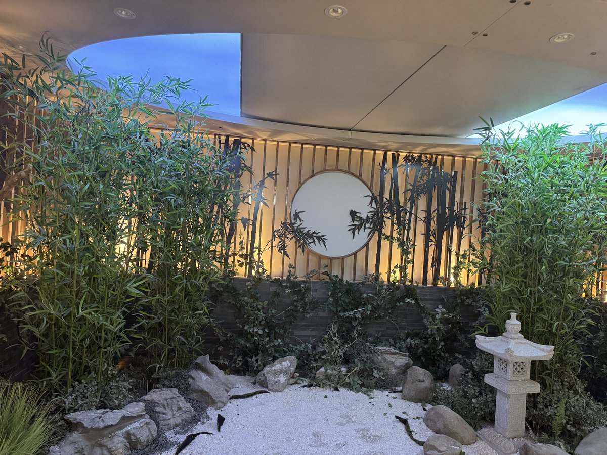 trwu20's tweet photo. BTC 昨天开始暴拉 
2000点幅度攀升
到底是10万牛市
还是最后一拉 直接瀑布 
3万5触底的机会还有没有
机构是不是在6万已经吸筹结束了
加息落地 利空落地全部是利好
美股也是攀升
纳斯达克也要破位 完美的黄金坑
美股恒牛？
大饼4年轮回的规律还在不在？ https://t.co/p4R7VCmHMP