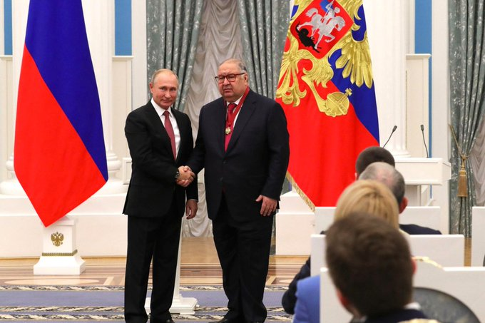 silupescu's tweet photo. In UE prosegue l'indegna gazzarra che da 1 settimana paralizza il rinnovo delle sanzioni alla Russia: Francia e Slovacchia pretendono la rimozione del mega-oligarca Usmanov dalla lista, il Lussemburgo vuole graziare Fridman, ieri sembrava fatta ma la Lettonia ha bloccato tutto. https://t.co/QPId4na9yl