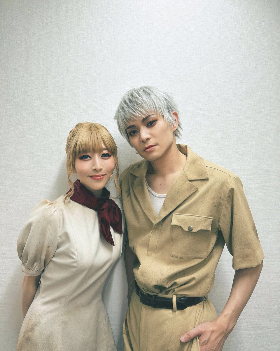 BISHIN_KAWASUMI's tweet photo. 「うみねこのなく頃に~Stage of the golden Witch~Episode7」
前編-BUD Unbloomed-

4日目昼公演が終了。

ご来場いただいた皆様、ありがとうございました。

ビーチェと金蔵の物語。
ここからなのです。
#うみステ https://t.co/P77iVC9Unt