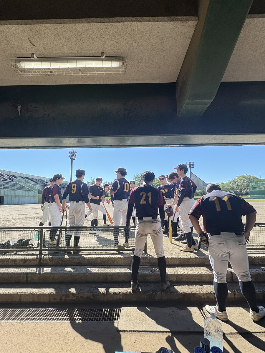 jichibaseball's tweet photo. 9月22日　秋季リーグ🍁
vs 共栄大学

共栄大   ｜0 0 0  0 0 0  0 0 2｜2
自治医大｜1 0 4  0 0 0  0 0 ×｜5

本日は共栄大学と対戦し、2-5で勝利しました！✨初回先制し、3回には打線がつながって一挙4得点！守備では課題もありましたが、投手陣を中心に粘り強く守り抜き勝利を掴みました⚾️ https://t.co/A1VhX08hqQ