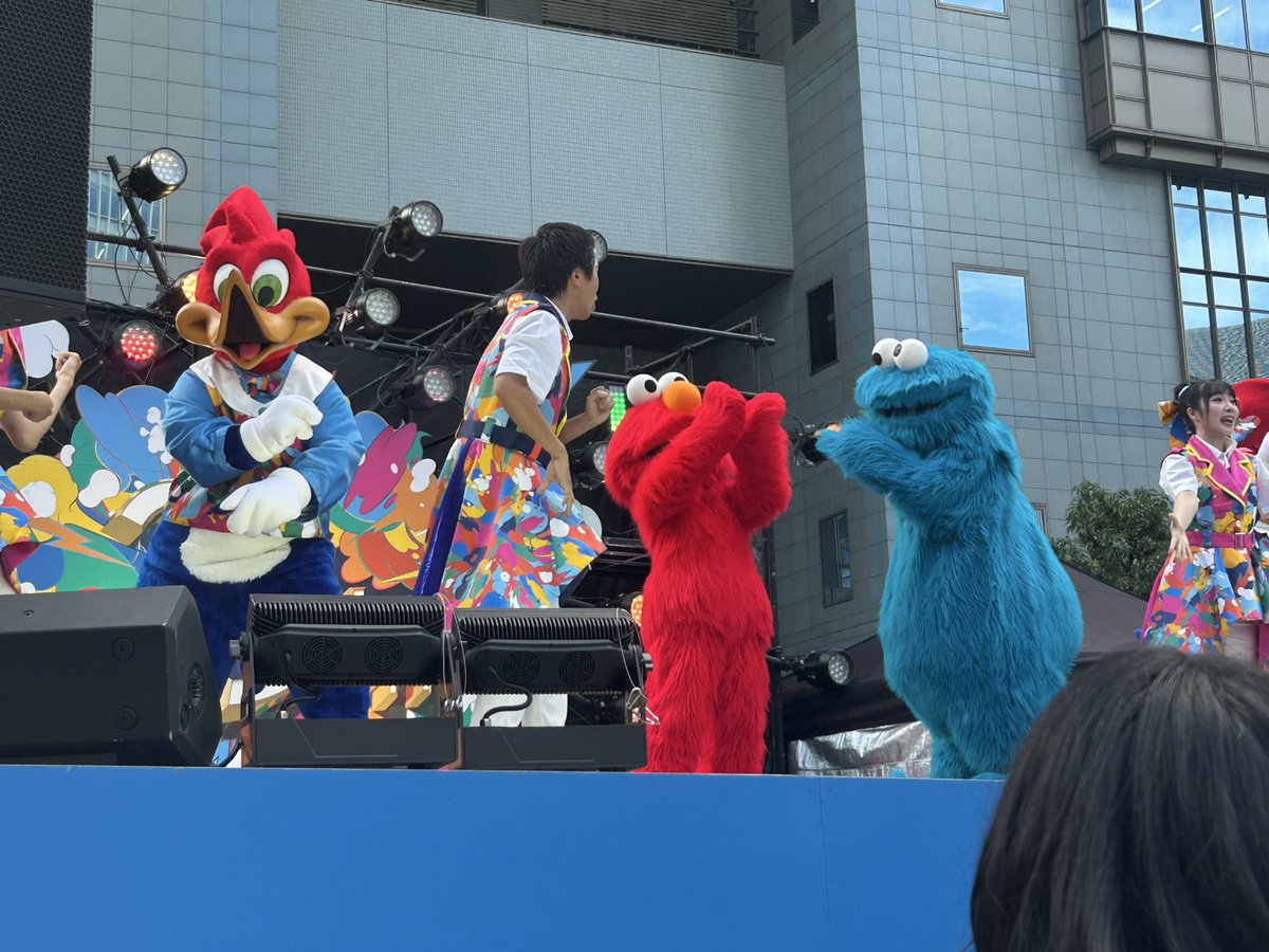 hiiro_oooo's tweet photo. 抽選で当たったよー！
赤坂で見られるなんてラッキー✌️
大阪まではなかなか行けないから本当に嬉しい！
ピンクのくまちゃんを迎え入れました🐻
ステージもキラキラで良かった🤩
#赤坂でUSJ発見 https://t.co/JcztQ840ow