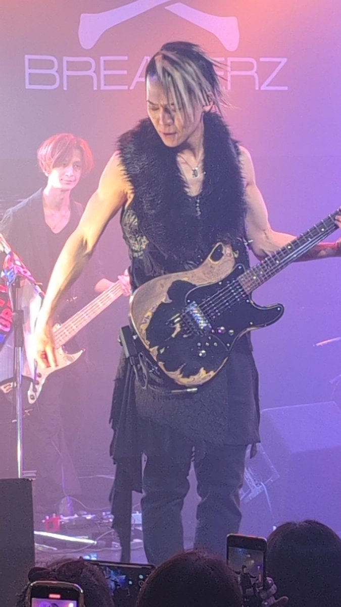 MEI8133lav's tweet photo. BREAKERZ@名古屋ElectricLady Land https://t.co/ODJZFuEcF5