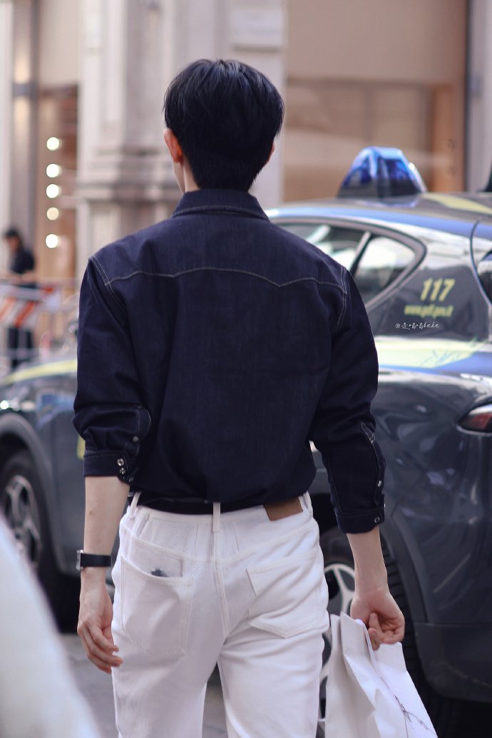 chipevan1020's tweet photo. SIWOO is glowing in Milano today. ✨
So proud to see you shining on the fashion stage.
#SIWOO_IN_MILANO
#PARKSIWOO https://t.co/iisw6pshke