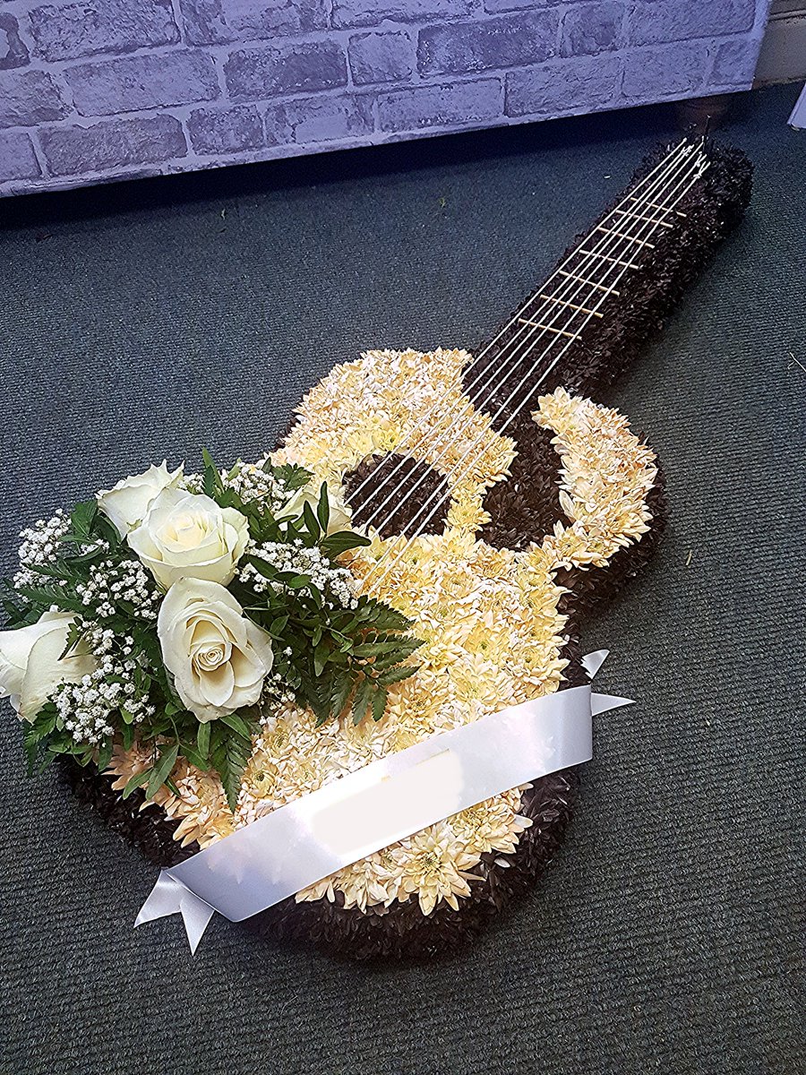 PoppiesFloristB's tweet photo. A heartfelt tribute in the form of exquisite flowers can convey love and remembrance during difficult times.
These beautiful arrangements serve as a comforting presence, honoring cherished memories with grace and elegance.
#funeral #funeral #funerals #funeralflowers #funeralflower #funeralflowers #FuneralFlowerServices #FuneralflowersArrangement #tribute #familybusiness #flowerstagram #flower #flowerarrangement #independentflorist #dorsetflowers #florist #flowers #smallbusinessuk #bournemouth #floristsandflower #kinson #floral #fyp #dorset #bournemouth
https://t.co/ipasfa3spc
https://t.co/XKGCJYhdIu