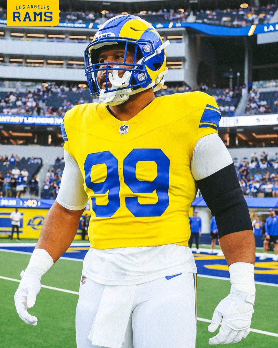 UKRams93's tweet photo. We back baby 🔵 https://t.co/6dYbRdlGAq