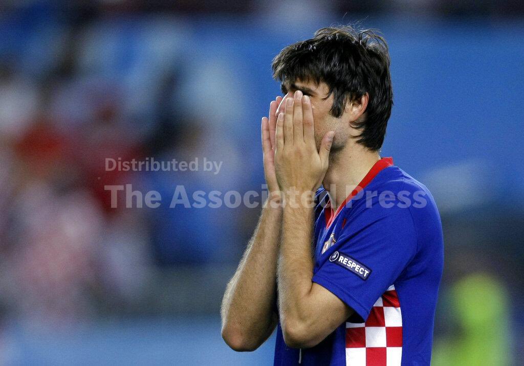 a9314406's tweet photo. vedran corluka, following croatia’s loss to turkey in the 2008 euros https://t.co/cscV2orzwH