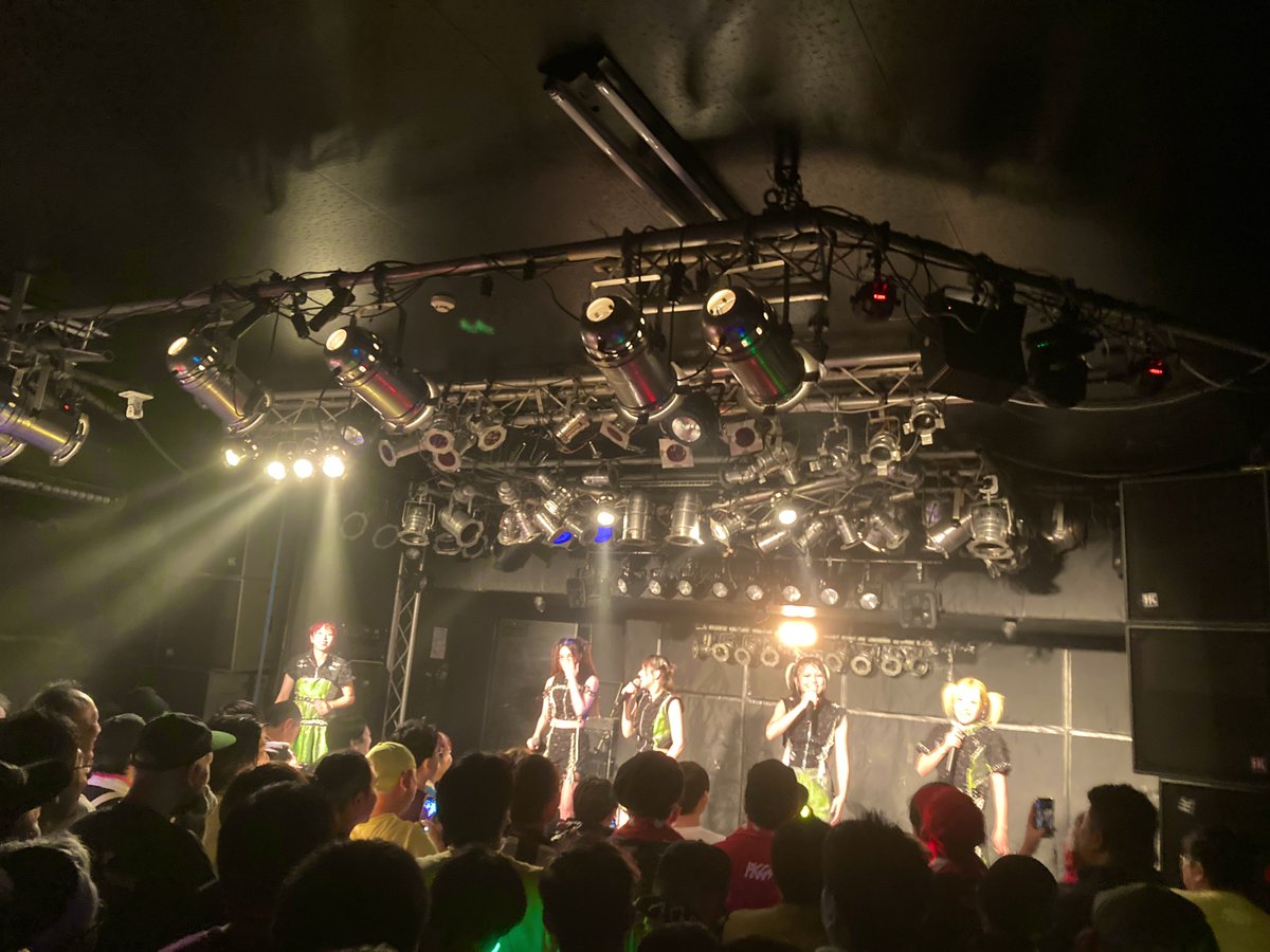 BURNING_PRIDE_'s tweet photo. #PIGGS福岡
#PIGGSFINALTOUR
#福岡DRUMSON
PIGGS🐷💛💚💜🤍❤️🐷 https://t.co/Jn8zcMElU1