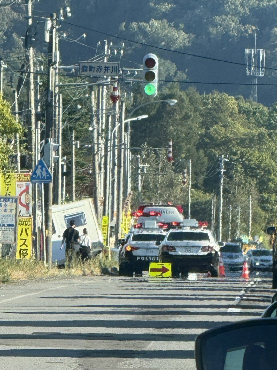 hakodate119's tweet photo. 国道5号　車の事故との情報
茅部郡森町赤井川125付近の状況
#Spectee
※付近をご通行予定の方は注意してください。
フォロワー様提供 https://t.co/IuZm5HojgW