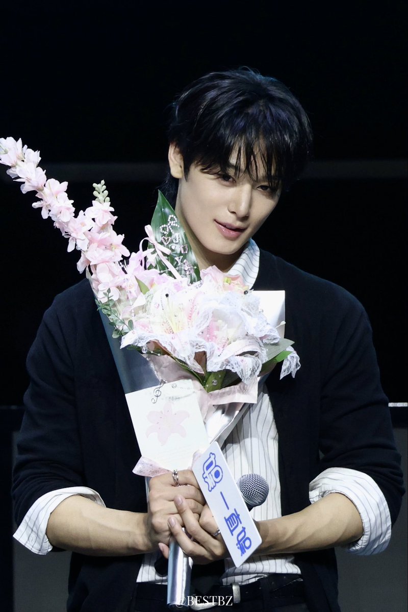 dailyljy's tweet photo. juyeon has successfully wrapped up his 1st fanmeeting tour 'youth, by juyeon' 🥹 every single stop had multiple viral moments and received overwhelmingly positive reviews

from seoul to shanghai, yokohama, hong kong and beijing, 'youth, by juyeon' was truly unforgettable from start to finish 🤍

thank you juyeon for making this experience so special and can't wait for what's next!

#YouthByJuyeon
#JUYEON #주연 #더보이즈