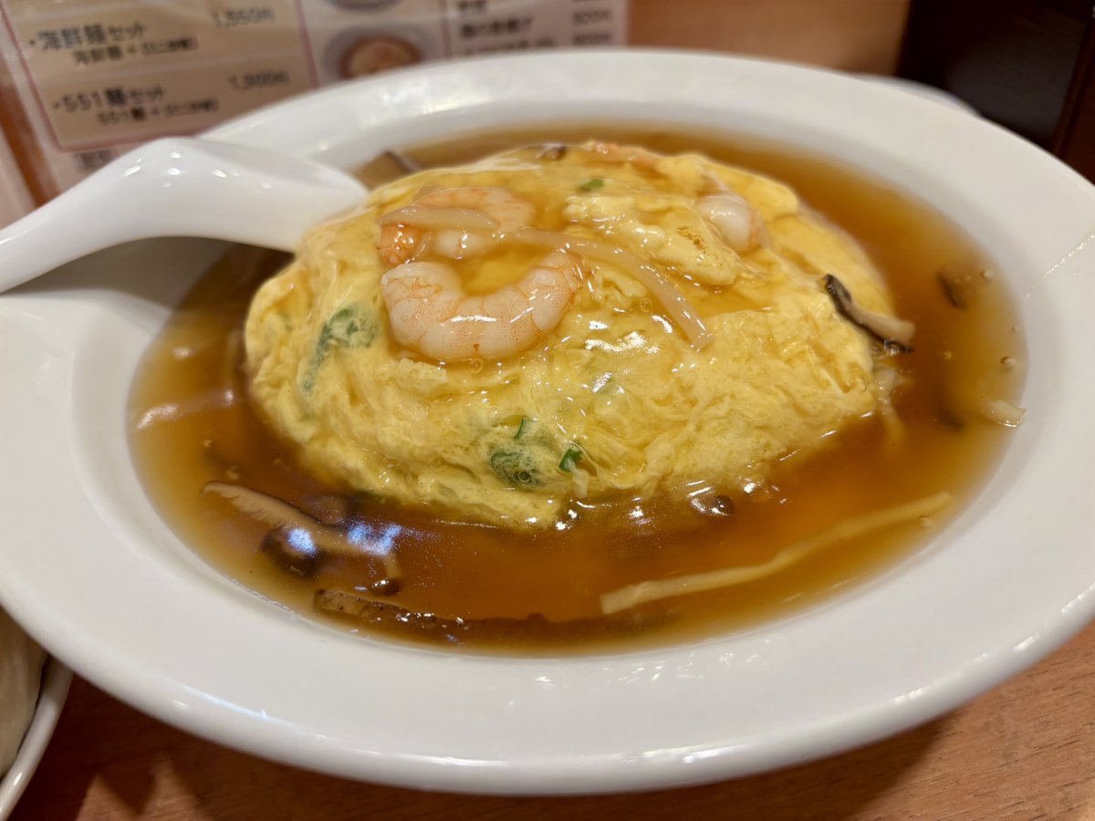 Link0713's tweet photo. 来阪ゲストと大阪のコアスポットへ

特にコリアンタウンが良かったみたい🇰🇷

お昼は、大阪の味を楽しんだ🏡

豚まんのお店でお腹いっぱい😋 https://t.co/uV0BFujfvv