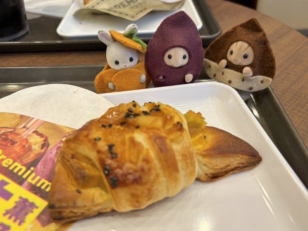 kitaura_5's tweet photo. お芋のチョコクロ🍠
今年も美味しかったです！

#サンマルク https://t.co/RUcH5BDlaG