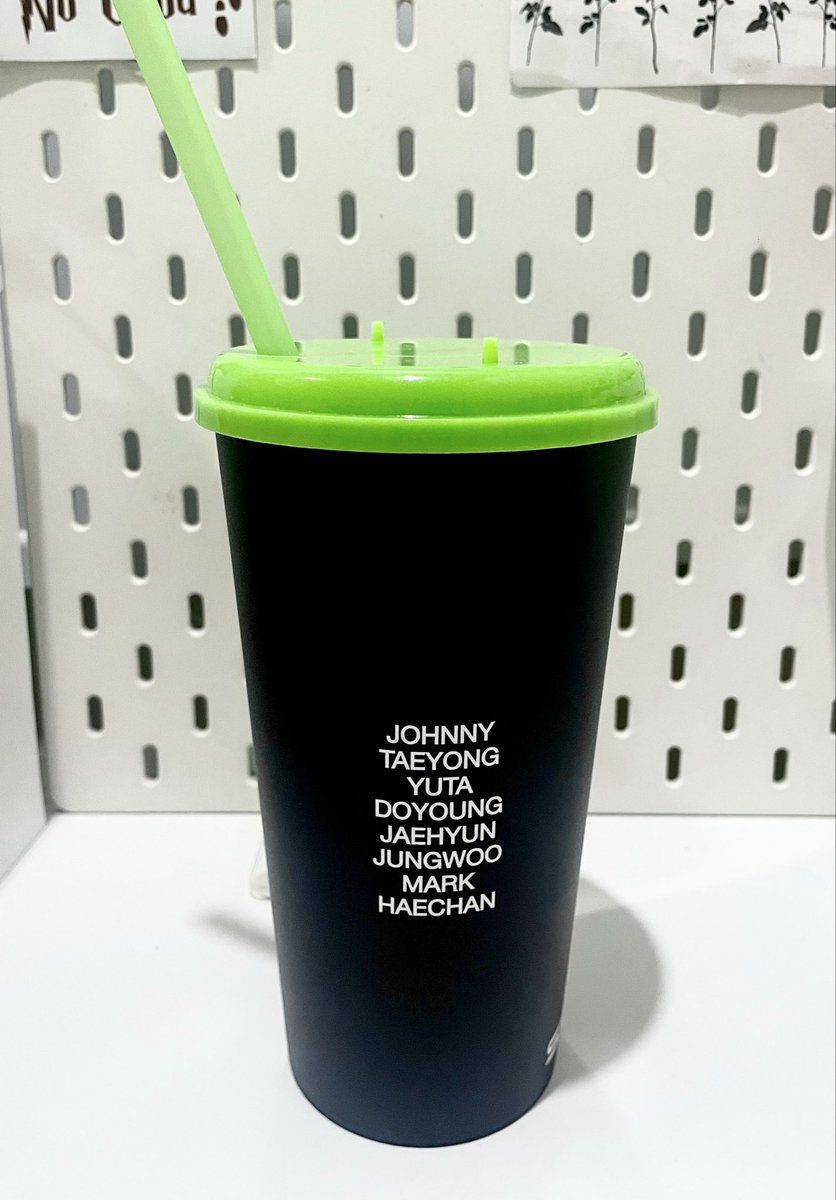 ijaa_lk's tweet photo. พร้อมส่ง ✨
แก้ว SF x NCT 127 (ได้แก้ว ฝา หลอด) 
ของใหม่ไม่เคยใช้

100฿ รวมส่ง

#ตลาดนัดnct #ตลาดนัดnct127 https://t.co/hfltZWdFFV