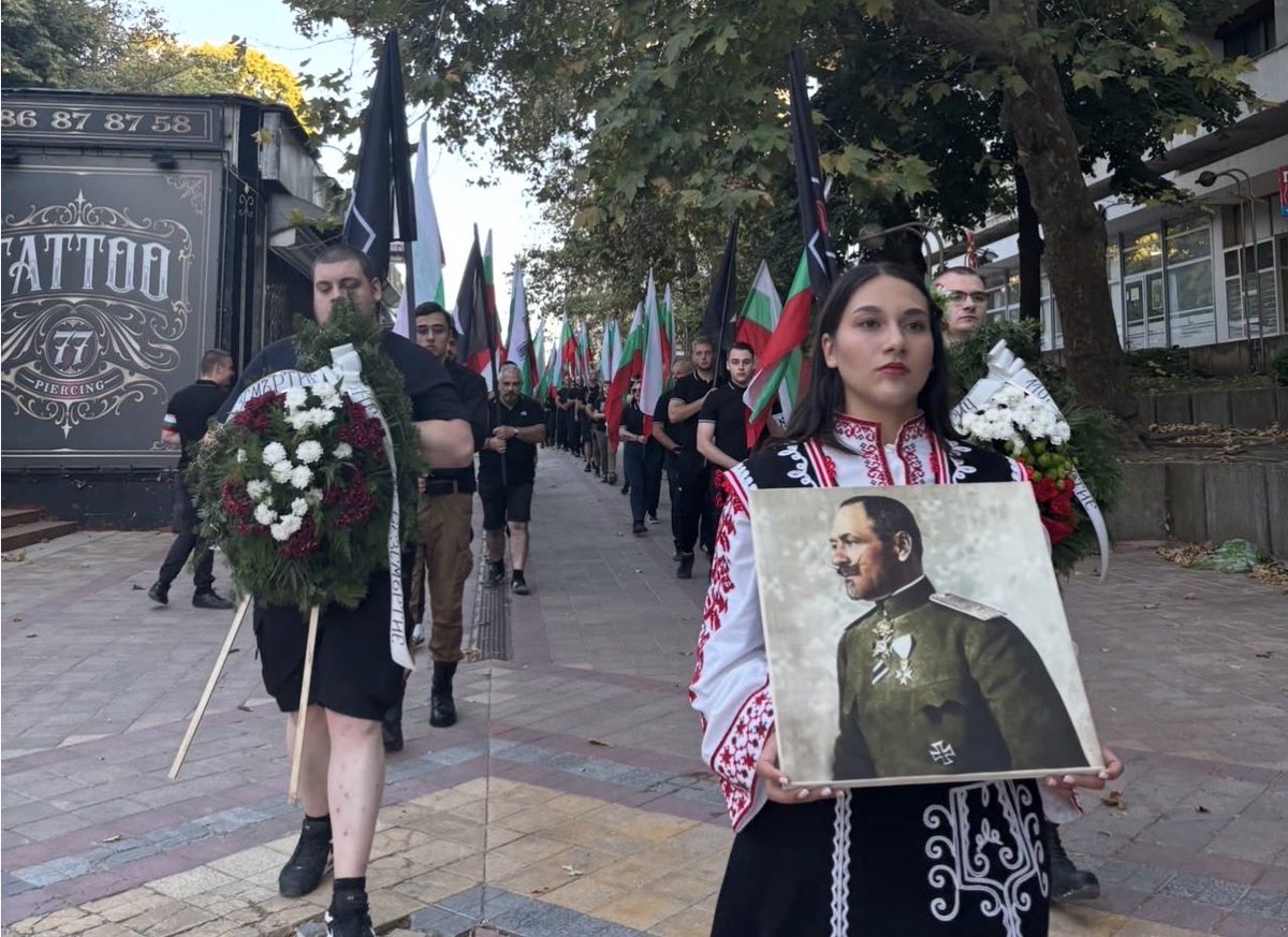 Alerts_CAM's tweet photo. 🇧🇬 Bulgaria. September 8.

The Lukov March honored General Hristo Lukov, leader of the pro Nazi Union of Bulgarian National Legions, a fascist movement that promoted antisemitism and aligned itself with Nazi Germany.

This is not historical remembrance. It is an antisemitic procession that glorifies fascism and rehabilitates Nazi ideology on the streets of Europe.