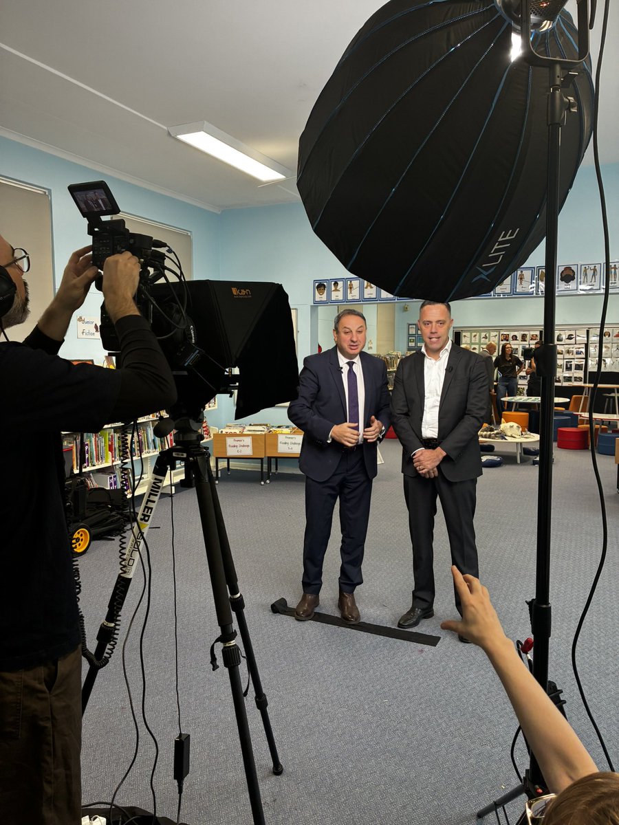 dizdarm's tweet photo. Living Languages, Strong Futures. Great to be at La Perouse Public School this morning with Ray Ingrey from the NSW AECG, filming ahead of Aboriginal Languages Week in October &amp; learning some Dharawal Language from the students. https://t.co/hiWo45mzCD