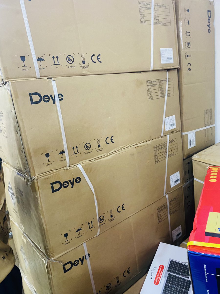 Newmoney4ever's tweet photo. 16KWh Deye Lithium Ion Battery Available For Sale ☀️

Price: ASK

🚚Nationwide Delivery 
📞 Contact Us For Solar Installation and Maintenance Services. 

#Deye #Lithium #Battery #viral #lagos 
#newsolarcompany https://t.co/bDAG1PzSc3