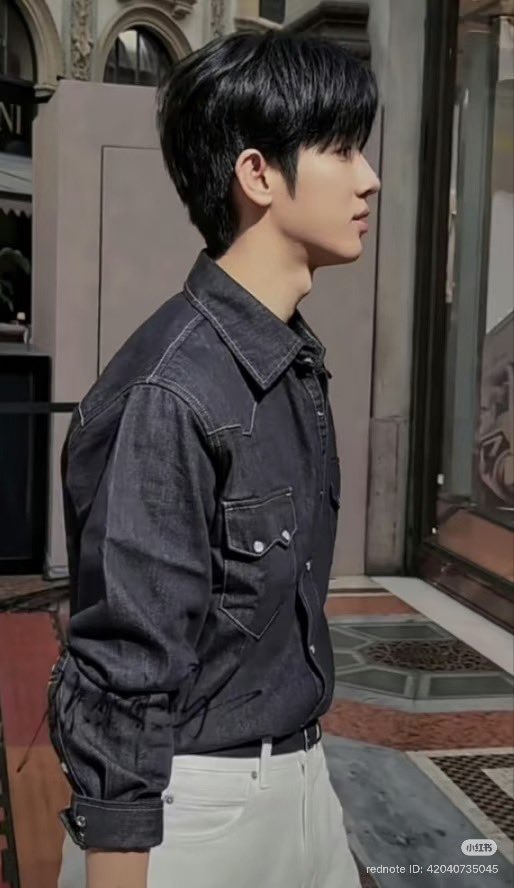 _YSW_9801's tweet photo. #Milanofashionweek
#PARKSIWOO
#SIWOO_IN_MILANO
 Enjoyyyyy https://t.co/Y7hmlRGdHB