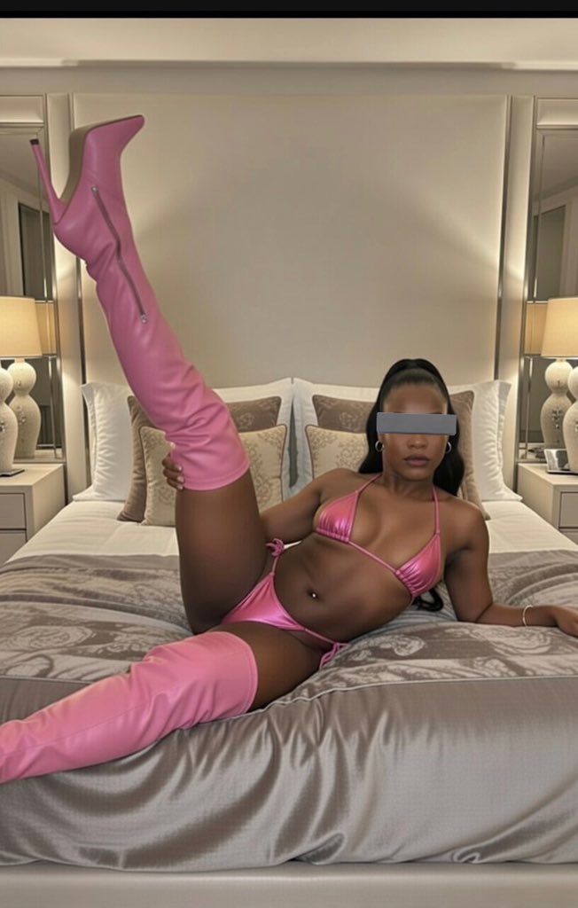 MonetebonyBK's tweet photo. Wake up and send 1k for coffee simps 

Findom finsub ebonydomme bnwo cuck https://t.co/b9st2XXkTh