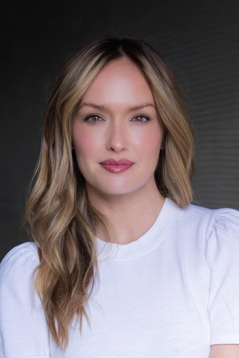 celebcrush4922's tweet photo. Happy Birthday Kaylee DeFer 🎂🎉
#HappyBirthday #Kaylee #DeFer #KayleeDeFer https://t.co/8tqJFg4fmu